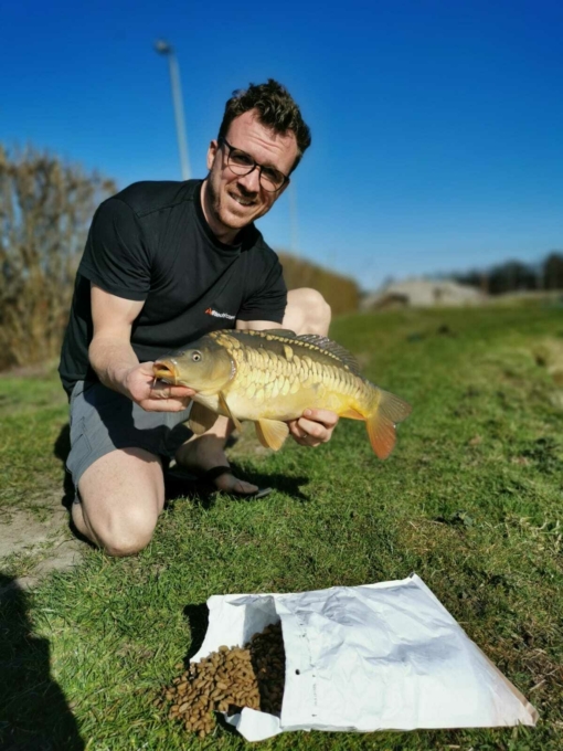 Frits-with-carp.jpeg?mtime=20210506095512#asset:11948:blockImageSm Frits-with-carp.jpeg?mtime=20210506095512#asset:11948:blockImageSm